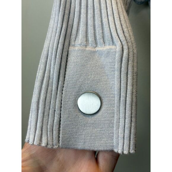 Vince Women's Size Large Gray Italian Wool Blend Snap Elbow Sleeve Top NWT - Picture 9 of 10